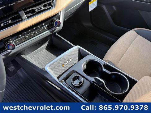 New 2026 Chevrolet Equinox ACTIV w/ LPO, Floor Liner Package AWD/4WD image 23
