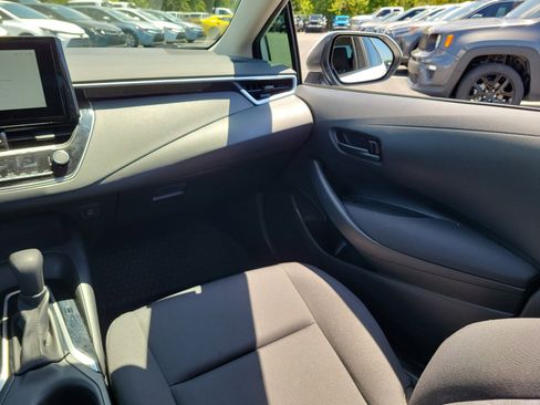 Used 2023 Toyota Corolla LE FWD image 17