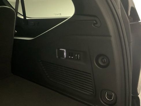 Certified 2023 Chevrolet Suburban High Country w/ LPO, Illumination Package image 35