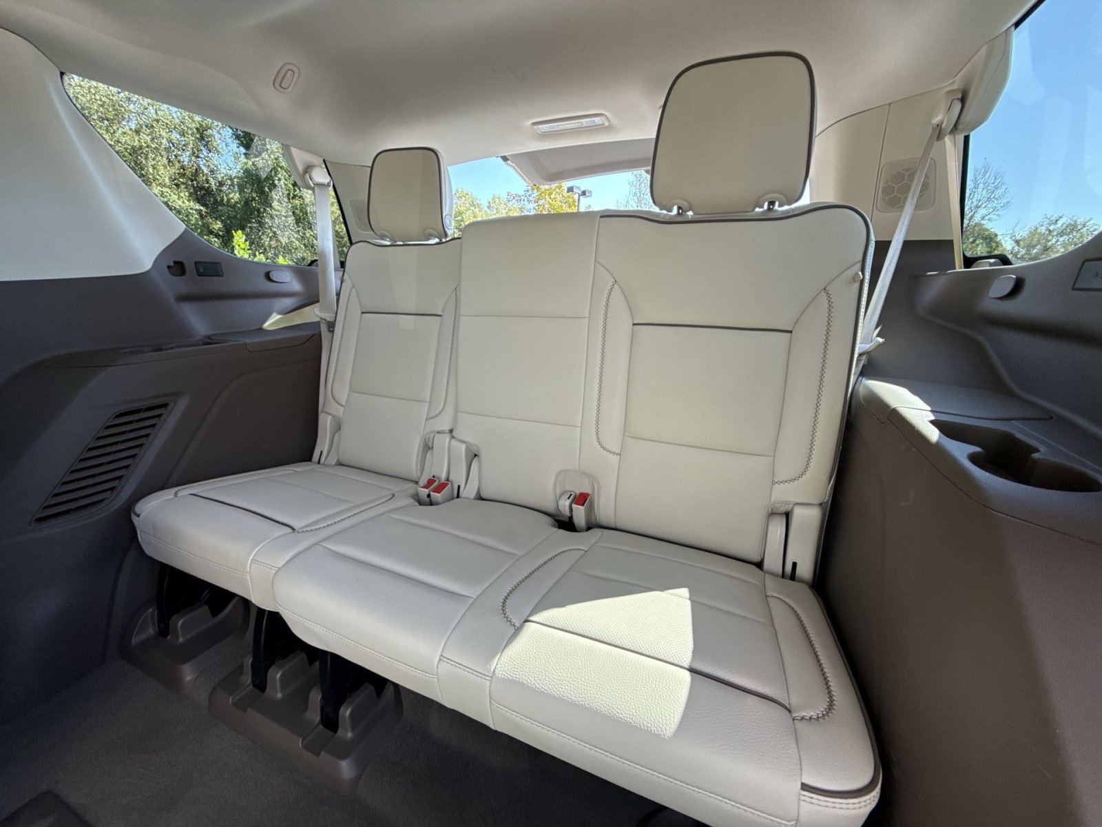 Used 2023 GMC Yukon Denali AWD/4WD image 27