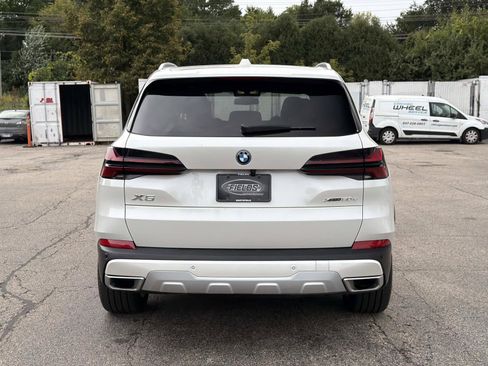 Certified 2024 BMW X5 xDrive50e w/ Premium Package AWD/4WD image 6