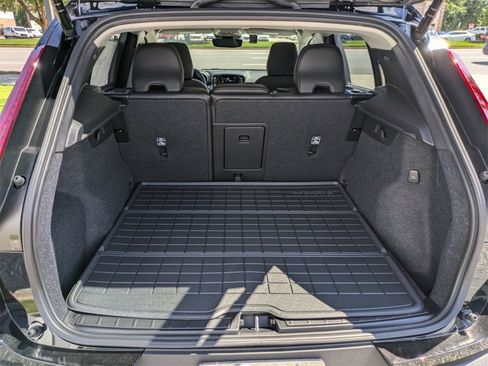 New 2025 Volvo XC40 B5 Plus w/ Protection Package Premier image 13