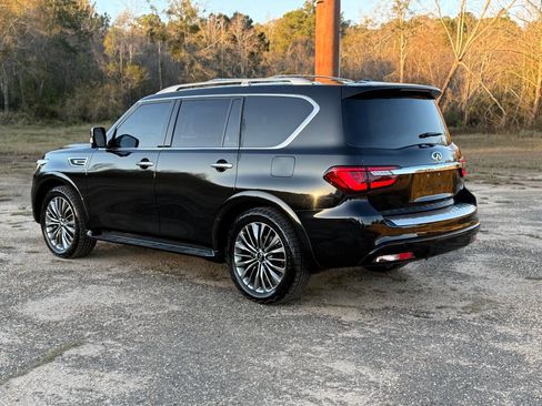 Used 2021 INFINITI QX80 Sensory w/ All-Season Package image 3