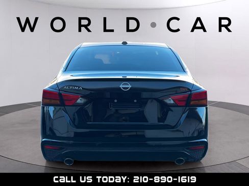 Used 2025 Nissan Altima 2.5 SR image 6