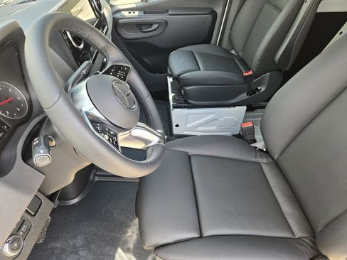 New 2026 Mercedes-Benz Sprinter 2500 image 2