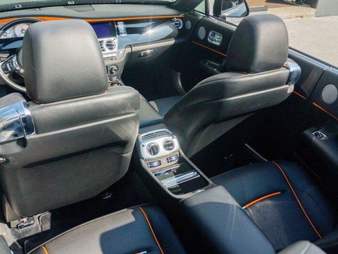 Used 2018 Rolls-Royce Dawn image 65