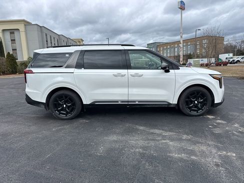 New 2026 Kia Carnival SX Prestige image 2