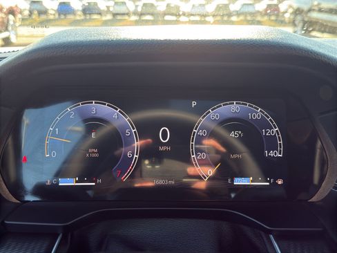 Used 2024 Jeep Grand Cherokee Laredo X w/ Luxury Tech Group I image 17