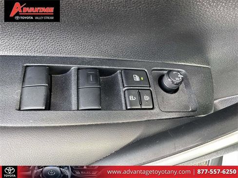 Certified 2022 Toyota Corolla SE image 22