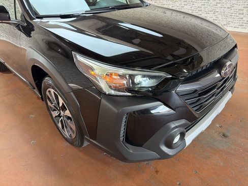Used 2024 Subaru Outback Limited AWD/4WD image 9