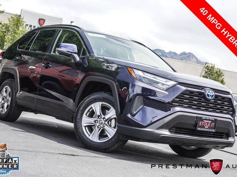 Used 2022 Toyota RAV4 XLE w/ Convenience Package AWD/4WD image 1