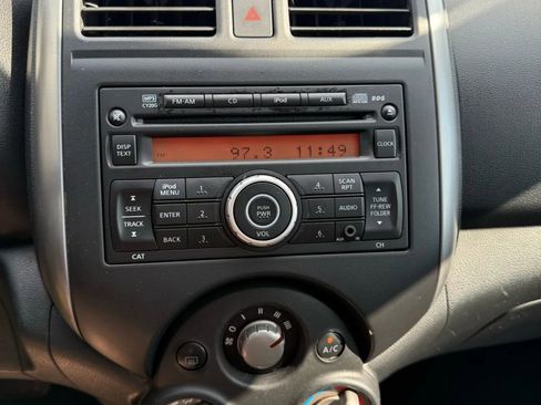 Used 2012 Nissan Versa SL image 13