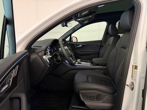Certified 2026 Audi Q7 2.0T Premium AWD/4WD image 5