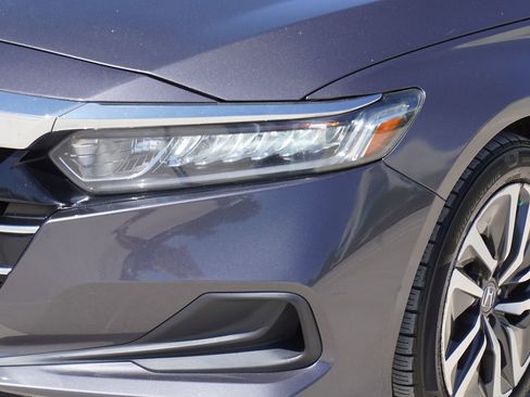 Used 2021 Honda Accord Hybrid image 2