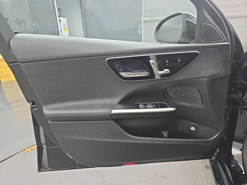 Used 2025 Mercedes-Benz C 300 Sedan image 20