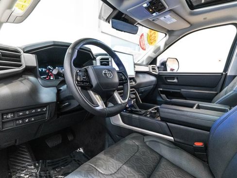 Certified 2022 Toyota Tundra Limited w/ Power Package AWD/4WD image 4