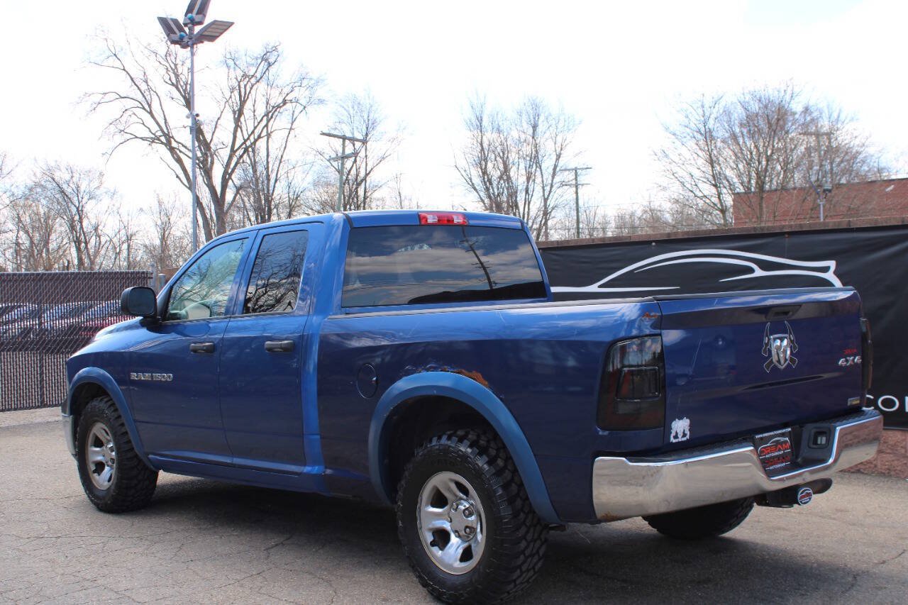 Used 2011 RAM 1500 ST w/ SXT Appearance Group AWD/4WD image 3