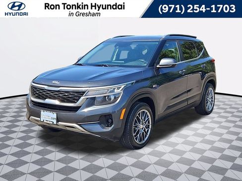 Used 2021 Kia Seltos S AWD/4WD image 1