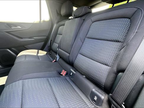Used 2026 Chevrolet Equinox LT FWD image 24