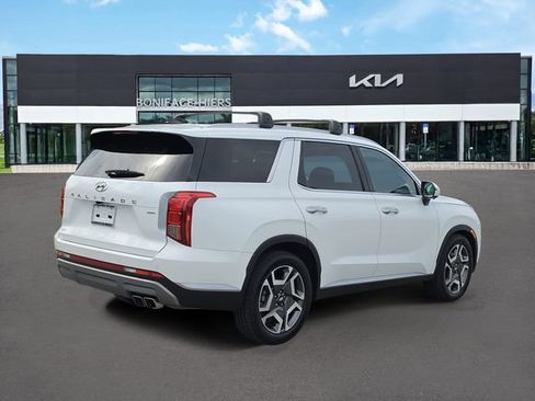 Used 2023 Hyundai Palisade SEL AWD/4WD image 4