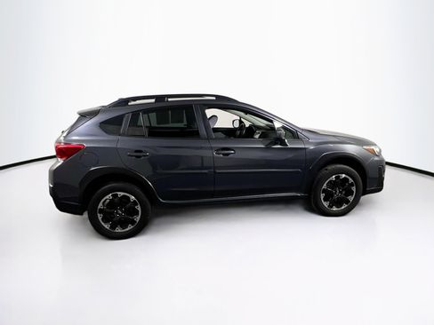 Used 2023 Subaru Crosstrek 2.0i Premium image 4
