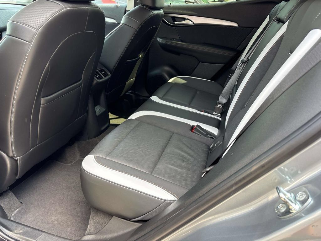 Used 2025 Buick Envision Sport Touring AWD/4WD image 14