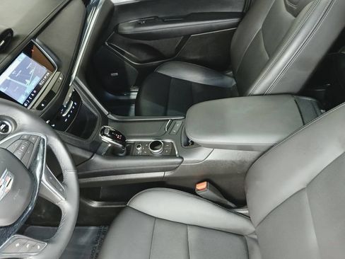 Used 2024 Cadillac XT5 Premium Luxury AWD/4WD image 18