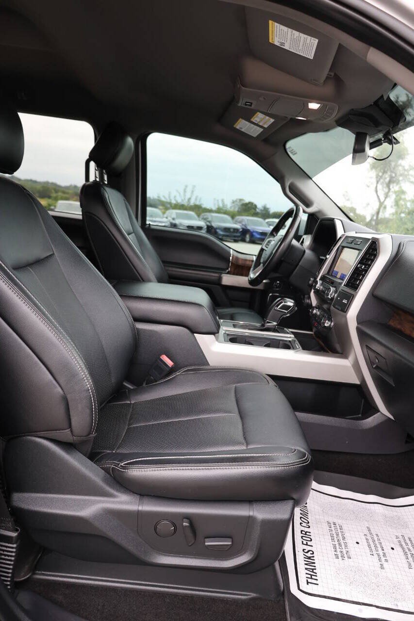 Used 2019 Ford F150 Lariat w/ Trailer Tow Package AWD/4WD image 15