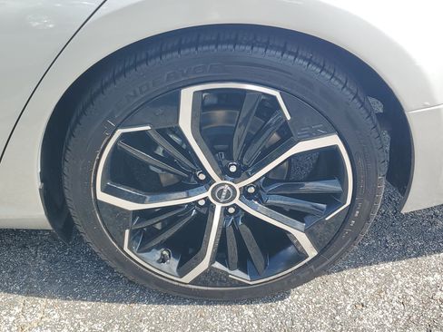 Certified 2024 Nissan Altima 2.5 SR FWD image 7