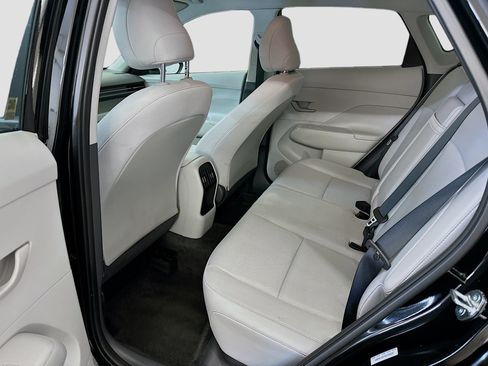 Used 2025 Hyundai Kona SEL image 28