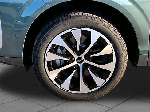 New 2026 Audi Q3 quattro 2.0T AWD/4WD image 11