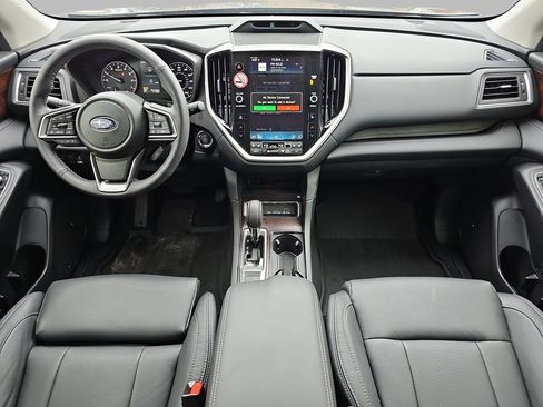 Used 2025 Subaru Ascent Touring image 9