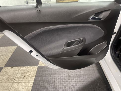 Used 2017 Chevrolet Cruze LT w/ Convenience Package image 15