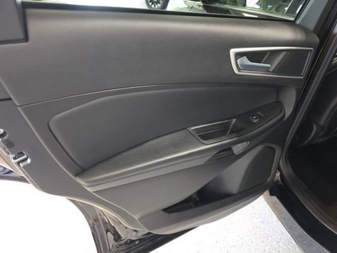 Used 2024 Ford Edge SEL AWD/4WD image 10
