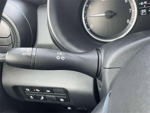 Certified 2025 Nissan Kicks Play S image 53
