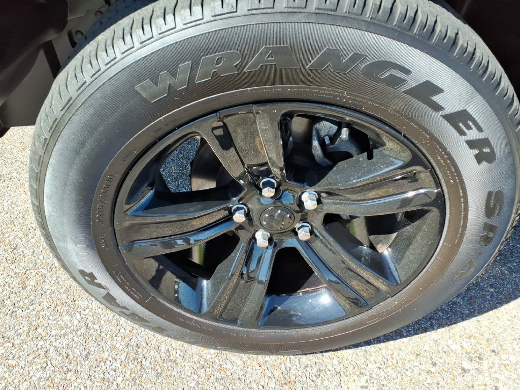 Used 2024 RAM 1500 Warlock RWD image 9