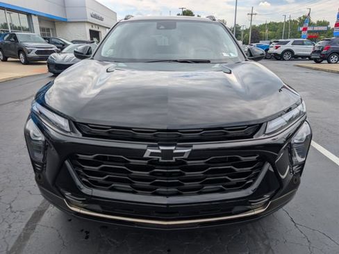 Used 2025 Chevrolet Trax ACTIV w/ Driver Confidence Package FWD image 8