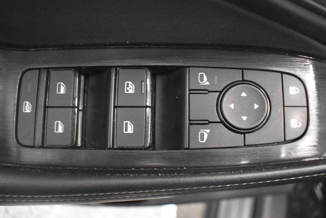 Used 2025 Nissan Rogue SV AWD/4WD image 21