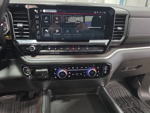 New 2026 GMC Sierra 2500 SLT w/ SLT Premium Package image 19