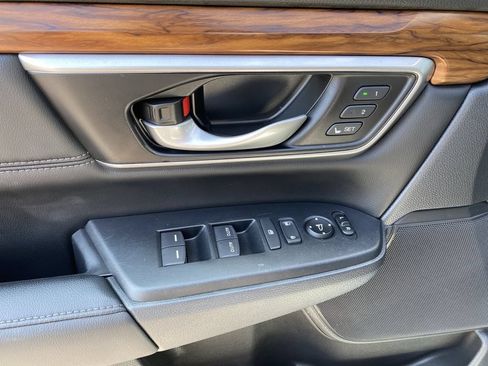 Used 2022 Honda CR-V Touring image 18