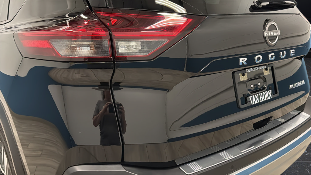 Used 2023 Nissan Rogue Platinum w/ Platinum Premium Package FWD image 39