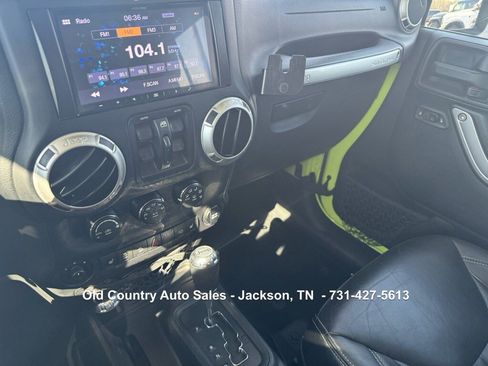 Used 2016 Jeep Wrangler Unlimited Rubicon AWD/4WD image 62