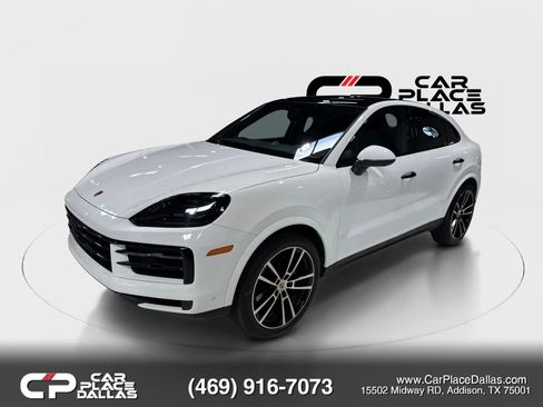 Used 2024 Porsche Cayenne Coupe AWD/4WD image 4