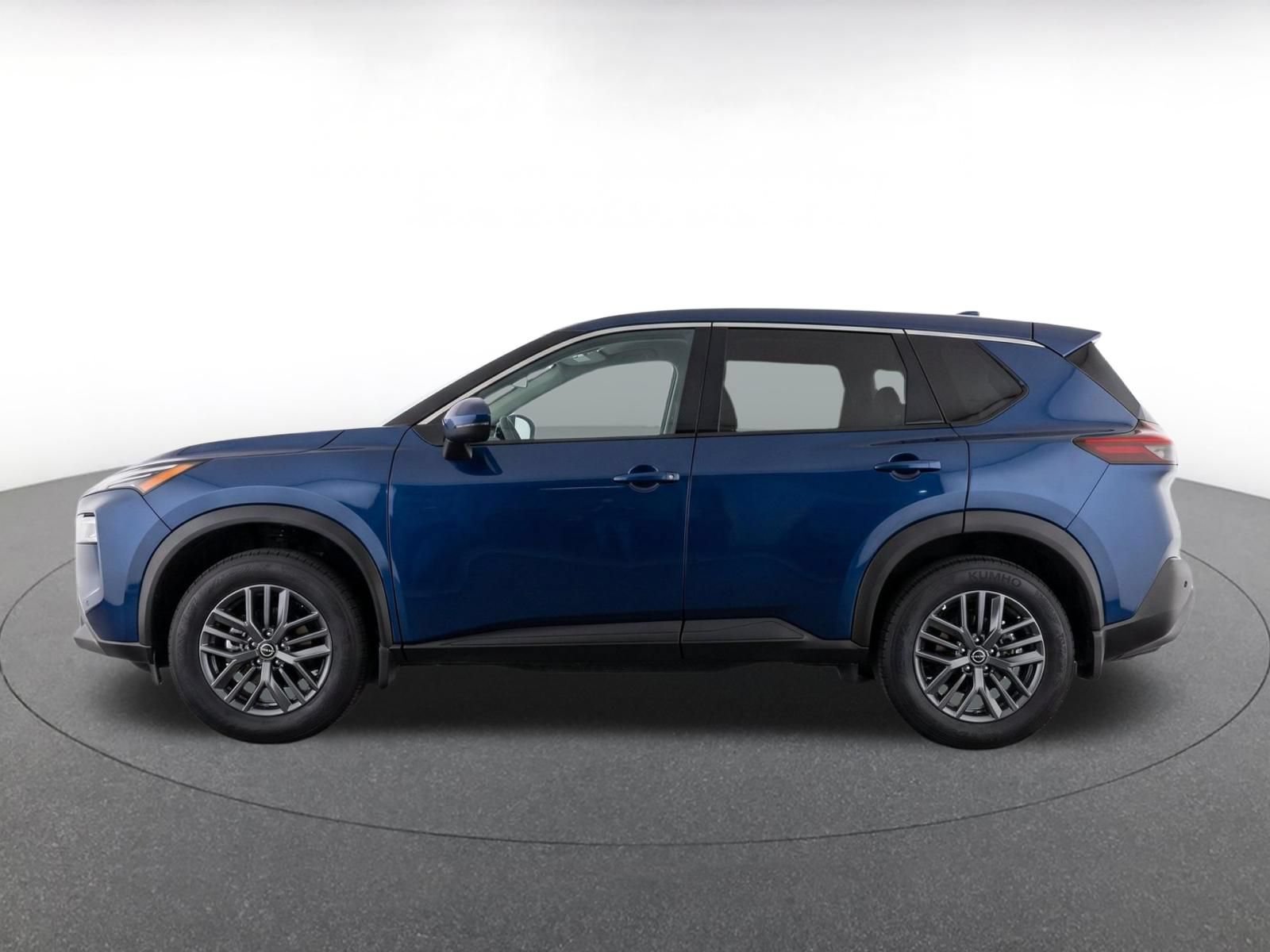 Used 2026 Nissan Rogue SV AWD/4WD image 4