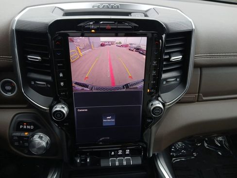 New 2026 RAM 1500 Laramie AWD/4WD image 9