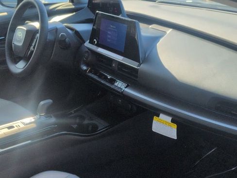 Used 2026 Toyota Prius XLE image 29
