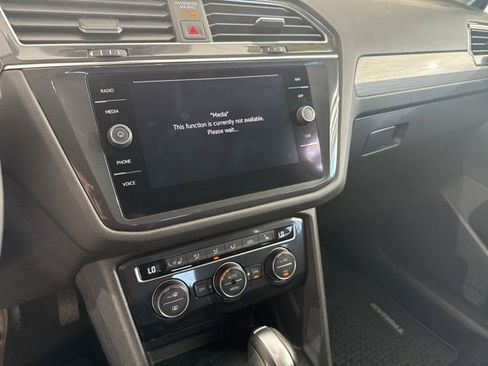 Used 2021 Volkswagen Tiguan SEL image 27