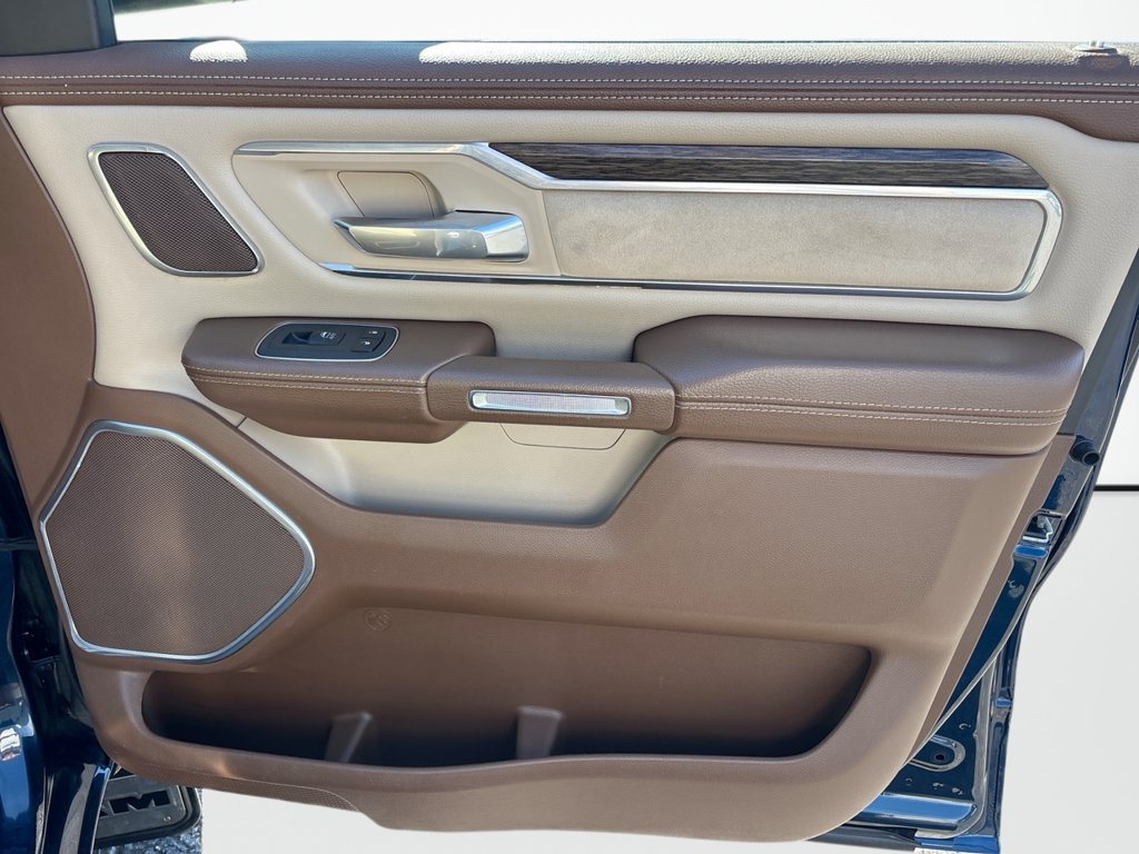 Used 2020 RAM 1500 Laramie AWD/4WD image 15