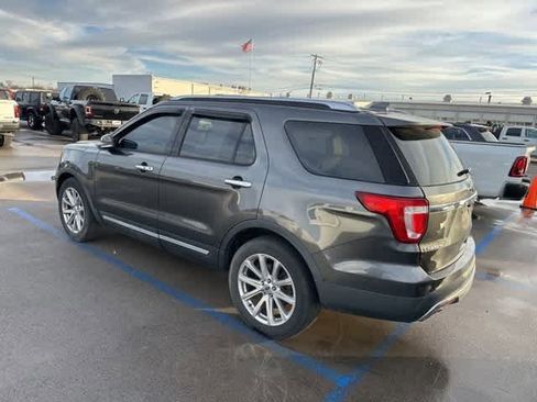 Used 2016 Ford Explorer Limited image 10