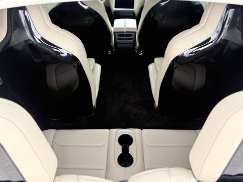 Used 2017 Tesla Model X 75D image 13